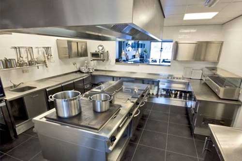 استانداردها در طراحی آشپزخانه صنعتی